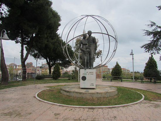 Monumento all'Emigrante